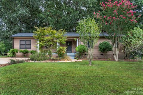 1718 Magnum Road sold home in Forest Ridge, Hickory, NC