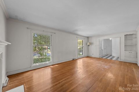 219 Glen Oaks Road