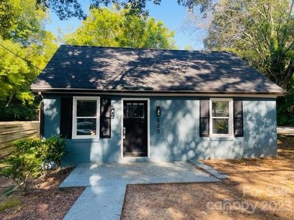 800 Cantwell Street