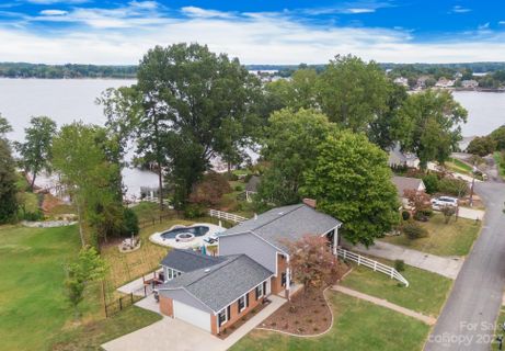 Previously sold for $1,090,000