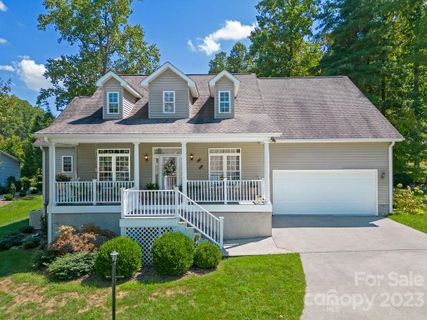 1002 Field Crest Court