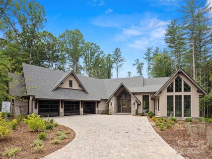 418 Moraine Court