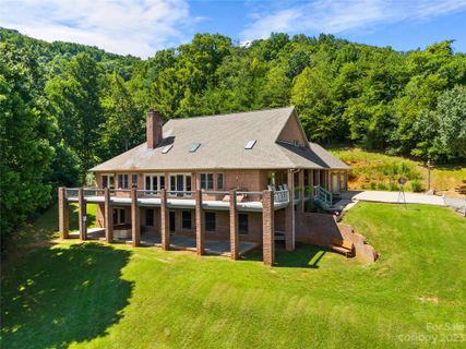Previously sold for $999,950