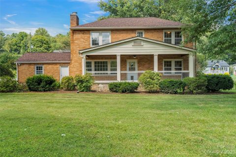 20 Zemery Lane sold home in Hillside Terrace, Waynesville, NC