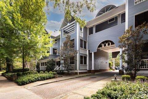 300 E Park Avenue