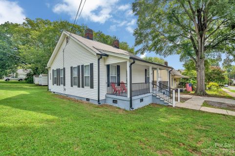 330 Long Street