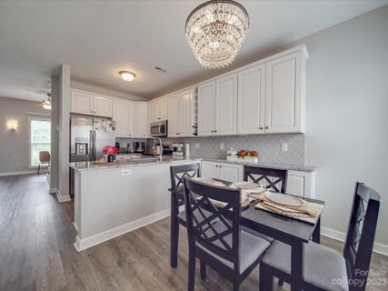 1012 Magna Lane