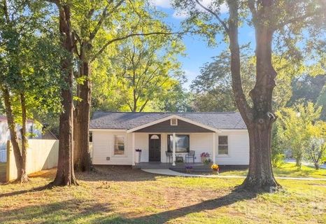 315 Speedway Place sold home in Westover, Concord, NC