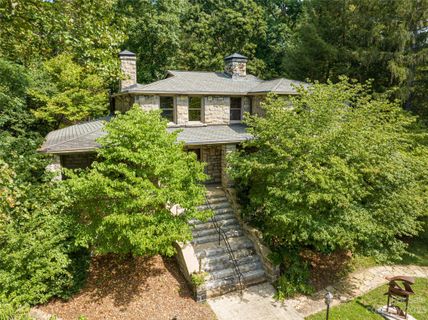 27 Edgewood Road