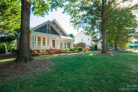 8318 Sandowne Lane