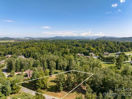 153 Cape Martin Circle sold home in Skytop Farm, Hendersonville, NC