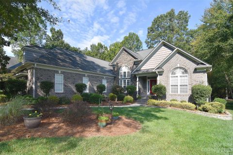 2744 Smith Field Drive sold home in Smith Field, Monroe, NC