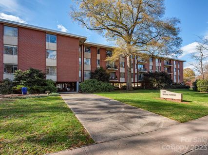1300 Queens Road 408