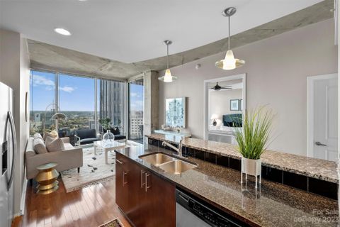 210 N Church Street 1509