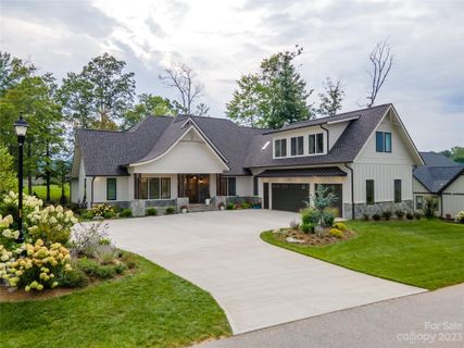Previously sold for $1,355,000