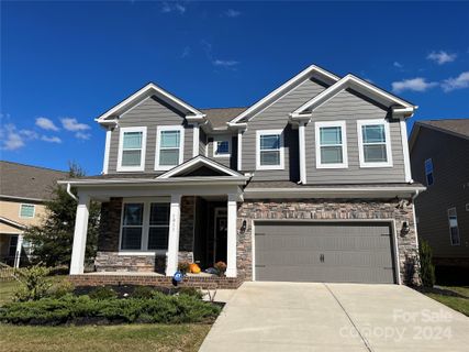1011 Arbury Way
