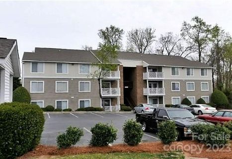 9531 University Terrace Drive sold home in University Terrace, Charlotte, NC