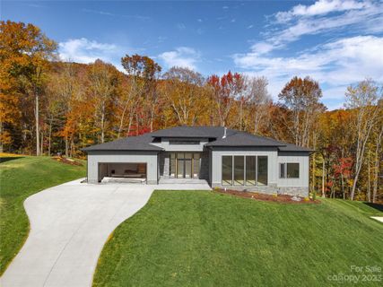16 Slate Drive
