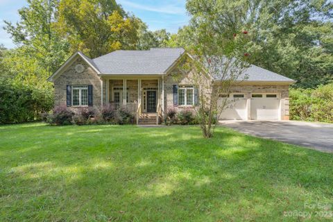 739 Ragin Lane