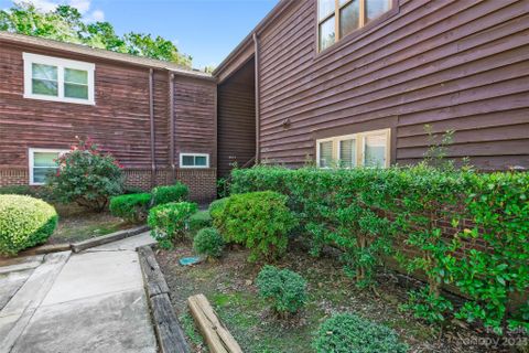8023 Cedar Glen Drive sold home in Reflections, Charlotte, NC