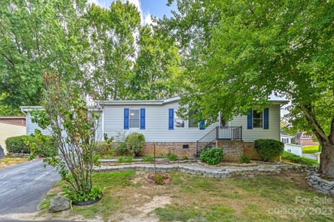 402 Deerfield Court