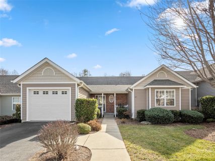 307 Charlestown Drive sold home in Charlestown Place, Hendersonville, NC
