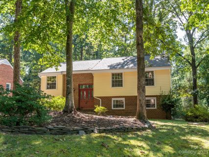 7224 Lake Drive