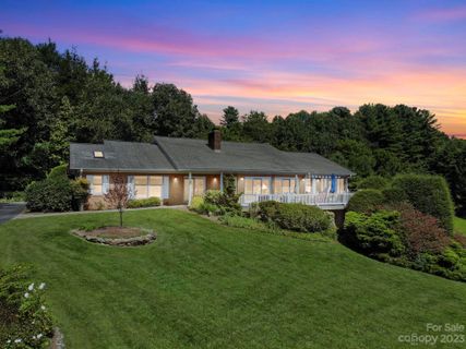 7 Chantilly Place