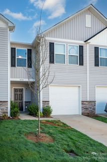 1476 Mulberry Ridge Drive sold home in Oak Ridge Townhomes, Newton, NC