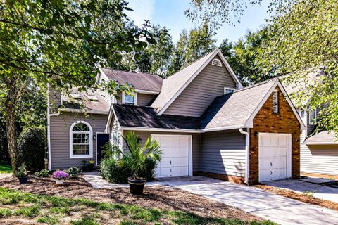 9028 Saint Thomas Lane