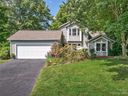 6 Laurel Place Drive sold home in Asheville, SC
