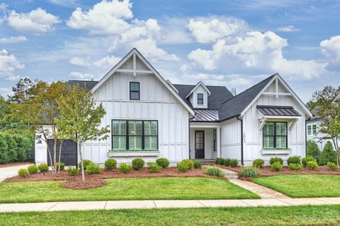 3043 Belden Drive