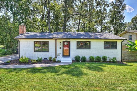 3914 Woodleaf Road