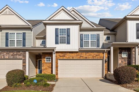 Previously sold for $465,000