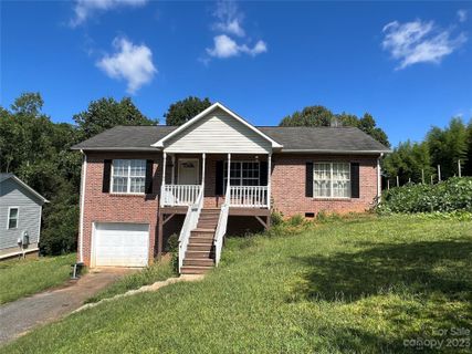 1226 39th Street Circle sold home in Western Ridge, Hickory, NC