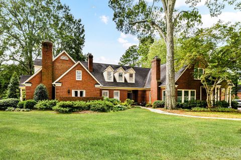 2332 Beverly Drive