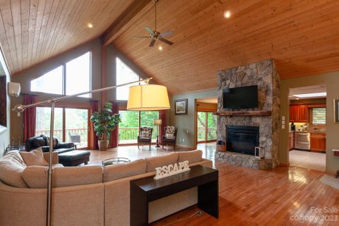 2520 Mountain Air Drive