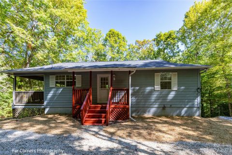 124 Flat Creek Drive sold home in Flat Creek, Lake Toxaway, NC