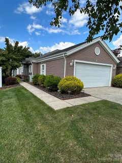 11c Heather Way sold home in Brigadoon, Candler, NC
