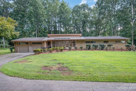 2756 Peachtree Road