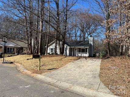 907 Balvenie Court sold home in Glenfiddich, Charlotte, NC