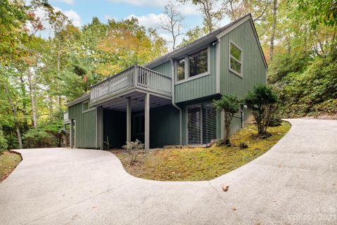 2816 Connestee Trail