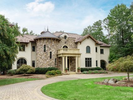 8501 Longview Club Drive