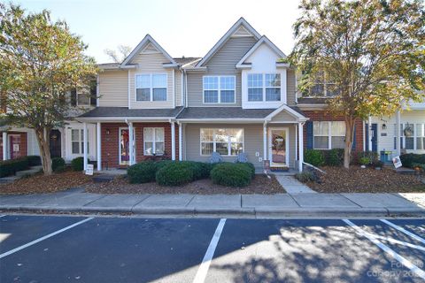 8099 Kennet Lane