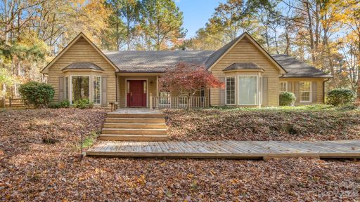 9795 Black Horse Run Road