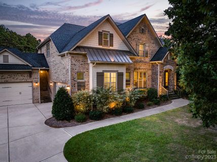 212 Pumpkin Seed Court sold home in Atherton, Matthews, NC