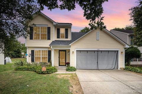 1109 Meadowbrook Lane sold home in Meadowbrook, Concord, NC