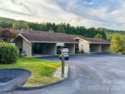 157 Glen Cannon Point 4