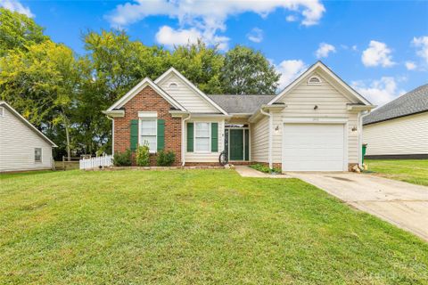 14918 Forest Mist Way