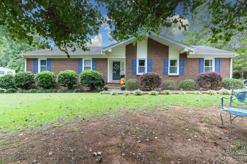 1285 Roundtree Circle sold home in Avondale Terrace, Rock Hill, SC